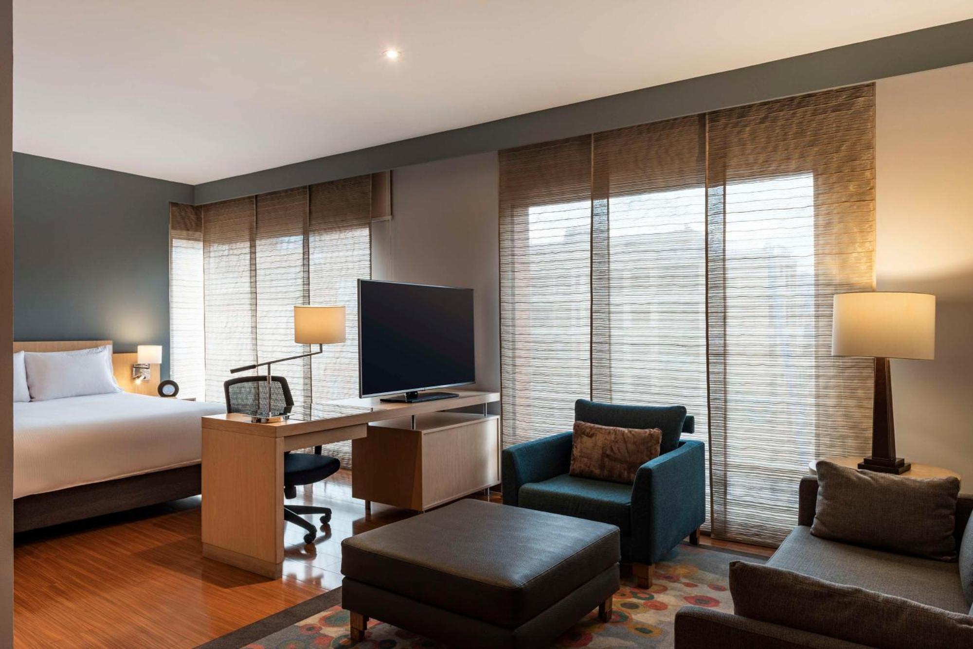 Hotel Doubletree By Hilton Calle 100,co Bogotá